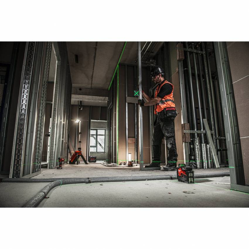 Лазерний 3D нівелір акумуляторний MILWAUKEE, M12 3PL-0C (кейс)-4933478103