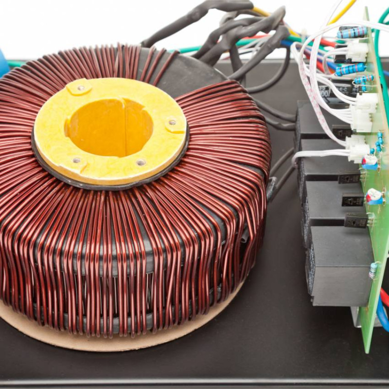 Стабілізатор напруги LPT-W-5000RD BLACK (3500W)-