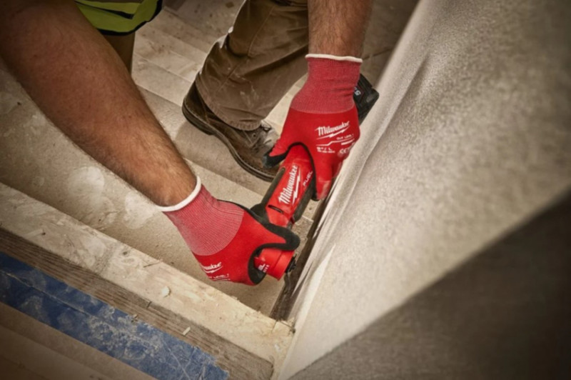 Інструмент багатофунціональний акумуляторний MILWAUKEE M18 FUEL FMT-502X 4933478492 (+ заряд.пристрій, 1 акум., універсальний ад-4933478492