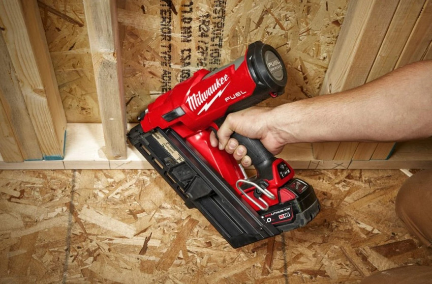Пістолет цвяхозабивний акумуляторний безщітковий MILWAUKEE M18 FUEL FFNS-502C 4933478302-4933478302