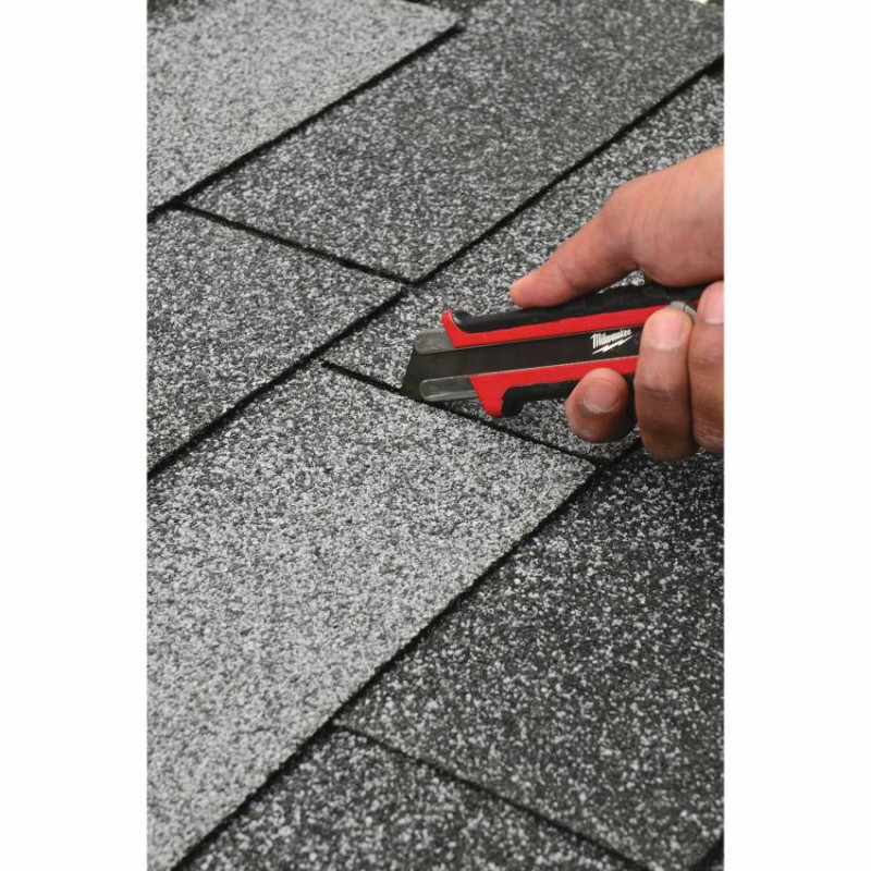 Ніж висувний HEAVY DUTY MILWAUKEE, 9мм-48221960