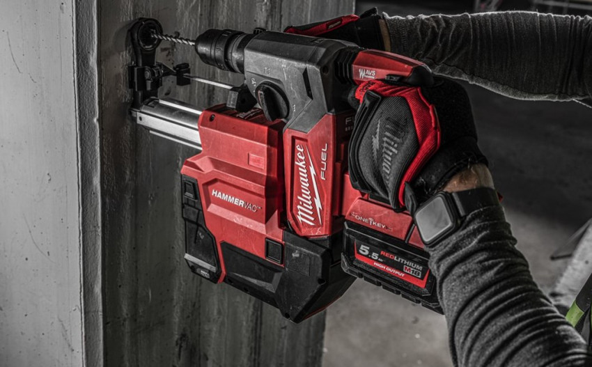 Акк. SDS-Plus перфоратор із системою видалення пилу M18 ONE FHX DEL-552C FUEL (Li-Ion 5.5 Ач)-4933478506