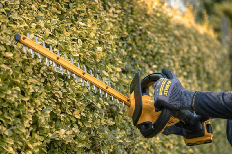 Кущоріз акумуляторний DeWALT DCMHT564P1-DCMHT564P1
