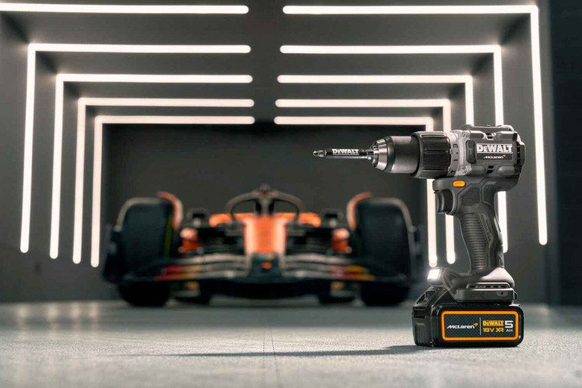 Дриль-шурупокрут ударний McLaren F1 TEAM LIMITED EDITION DeWALT DCD85MP2T-DCD85MP2T