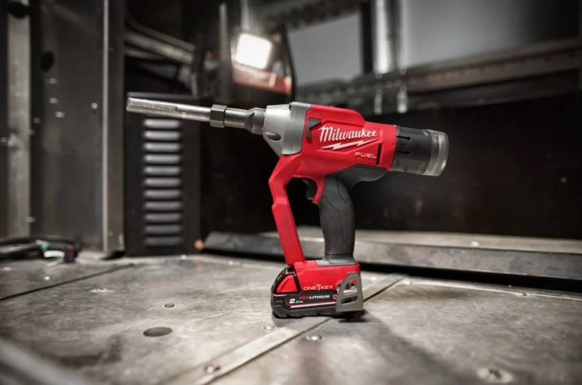 Заклепочник акумуляторний Milwaukee M18 ONEFPLT-0X (4933478637) (без АКБ та ЗП)-4933478637