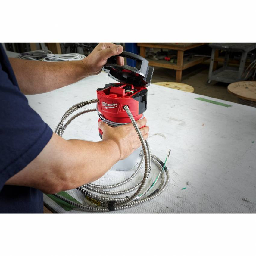 Високопотужний ліхтар HOBL 7000 MILWAUKEE 4933464126-4933464126