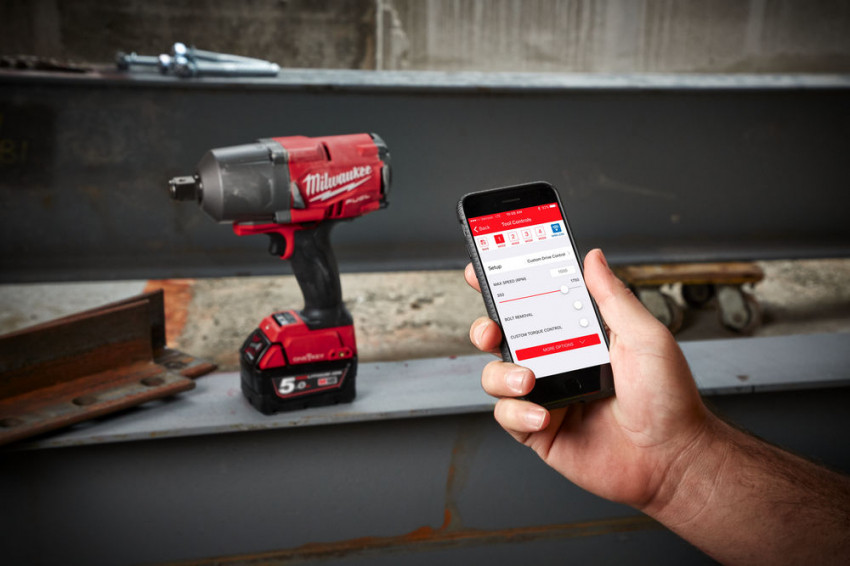 Гайковерт акумуляторний безщітковий MILWAUKEE 3/4" (2034Нм) M18 ONEFHIWF34-0, з кільцем (каркас) + M18 B5 подарунок-4933499164/B5