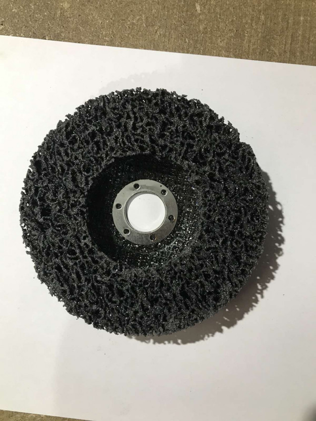 Круг зачисний 125*22 пористий чорний мякий (для зняття фарби)-