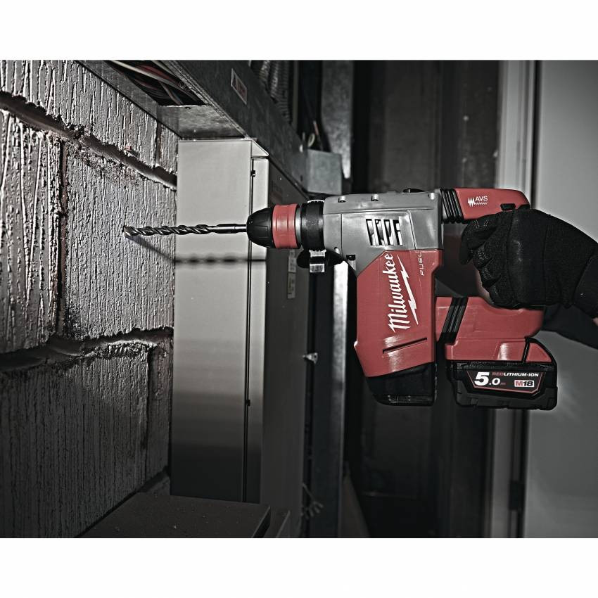 Перфоратор SDS-PLUS акумуляторний MILWAUKEE, M18 CHPX-502X, 4,0Дж (зарядний пристрій, 2 акум.Х 5Ач, HDкейс)-4933451380