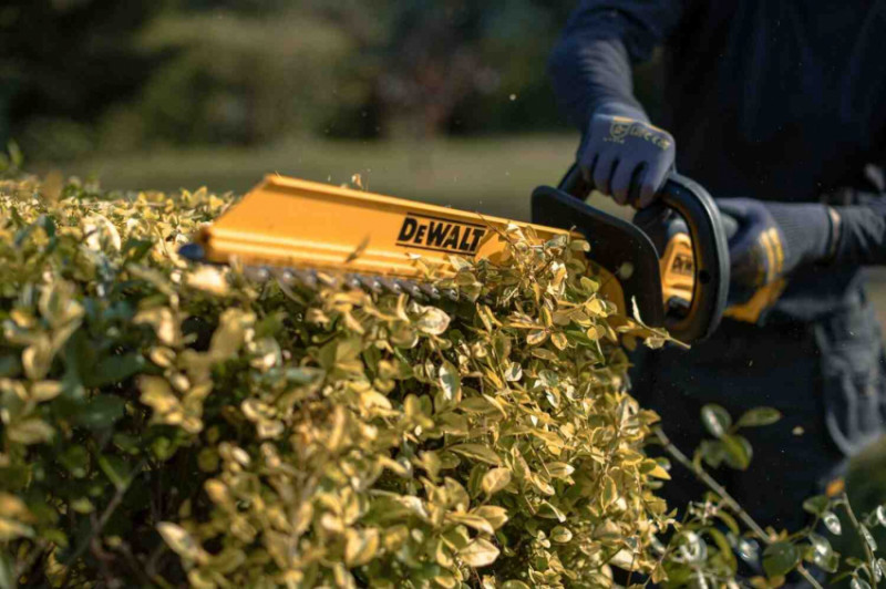 Кущоріз акумуляторний DeWALT DCMHT562P1-DCMHT562P1