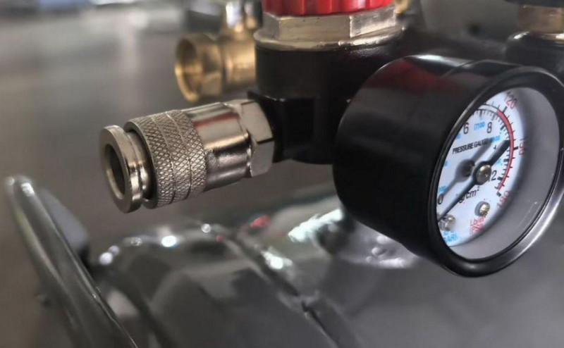 Безмасляний поршневий компресор Mast MOF1680/4x1500-160L-MOF1680/4x1500-160L