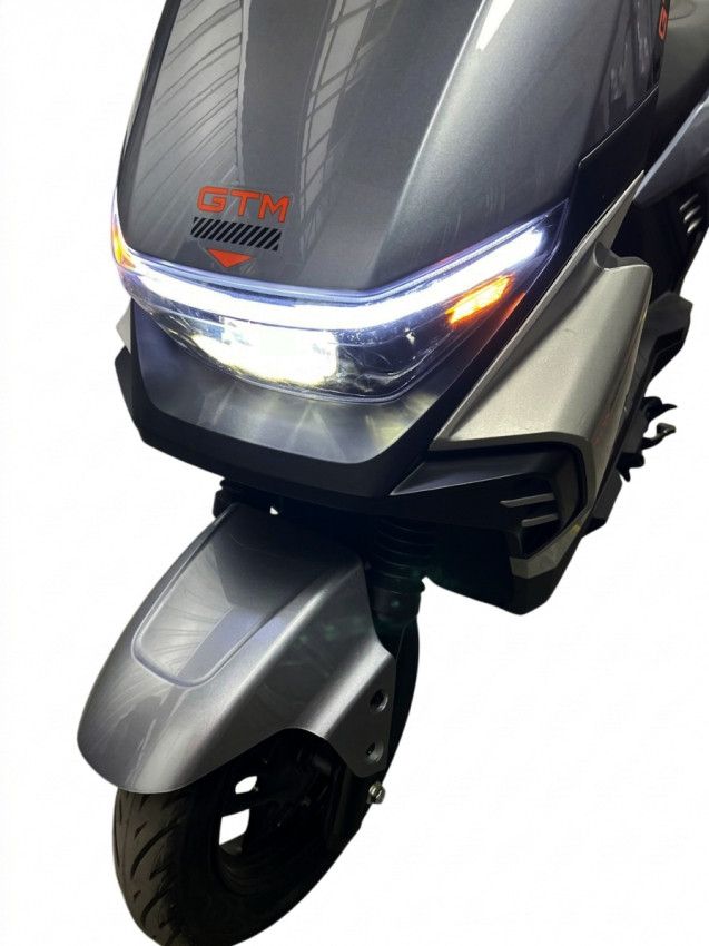 Скутер акумуляторний CP610, 72В, 1200Вт, Швидкість - 45км/год-C-EV 1200