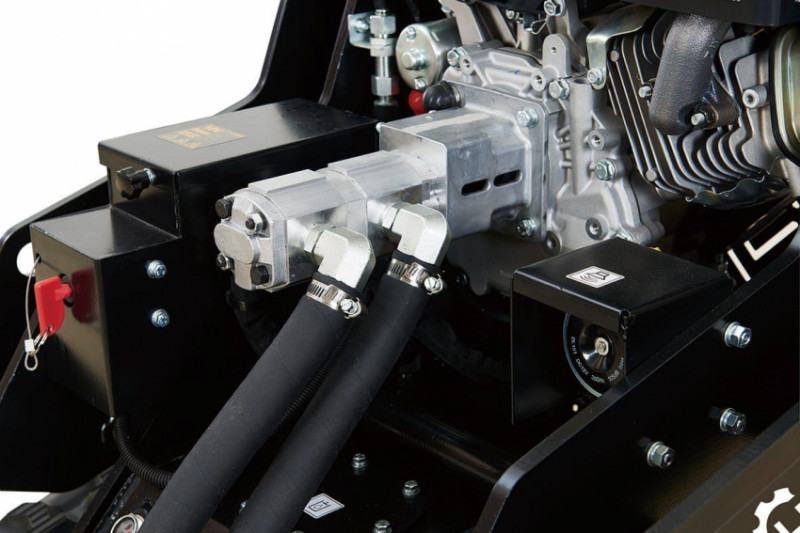 Багатофункціональний міні-навантажувач Lumag MT250-MT 250