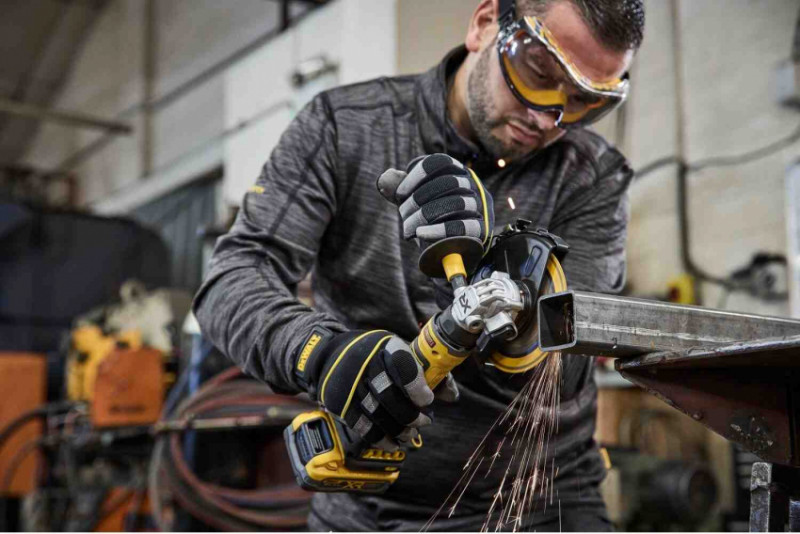 Шліфмашина кутова - болгарка акумуляторна безщіткова DeWALT DCG404N-DCG404N