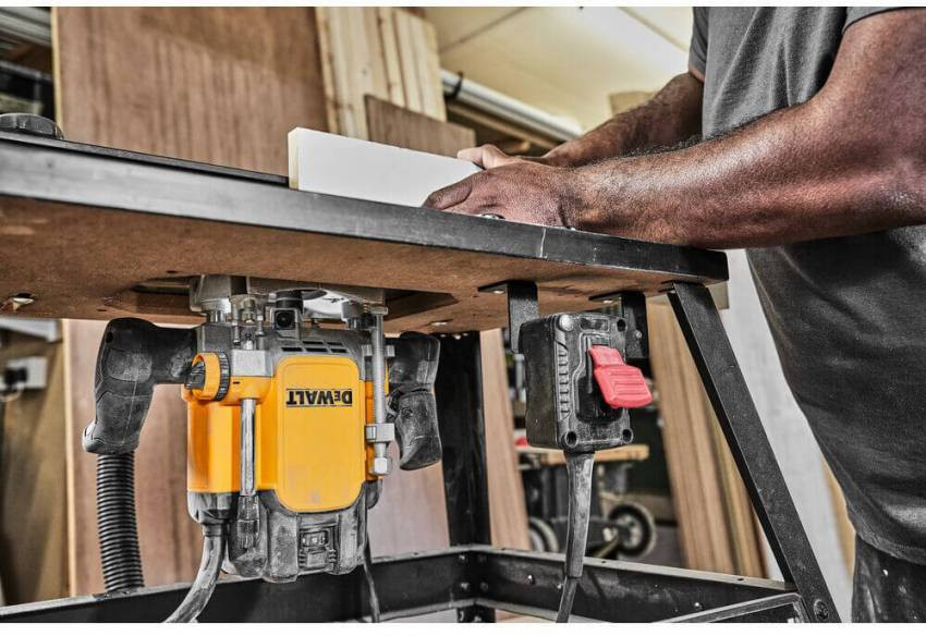 Мережевий фрезерний верстат DeWALT DWE627KT-DWE627KT