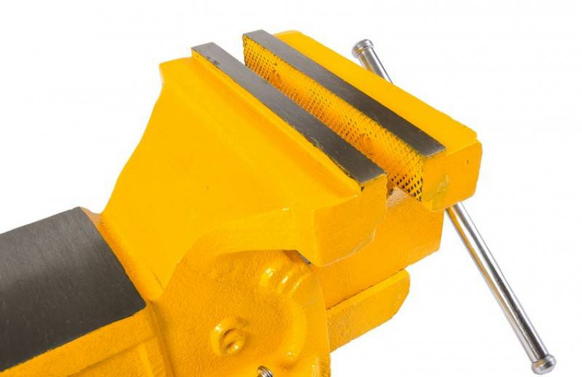 MasterTool Тиск слюсарний поворотний 150 мм, ст.: 07-0215-07-0215