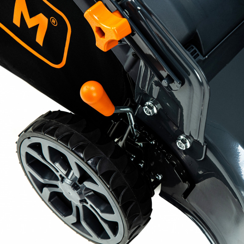 Газонокосарка бенз. LM42, 4к.с., ширина захвату 42см, висота скош. 25-75см, травозбірник 45л, несамохідна-LM42