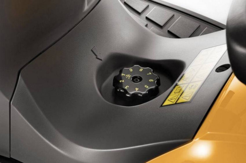 Трактор садовий бензиновий STIGA Estate9122WX-Estate9122WX