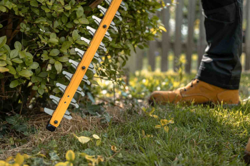 Кущоріз акумуляторний DeWALT DCMHT564P1-DCMHT564P1