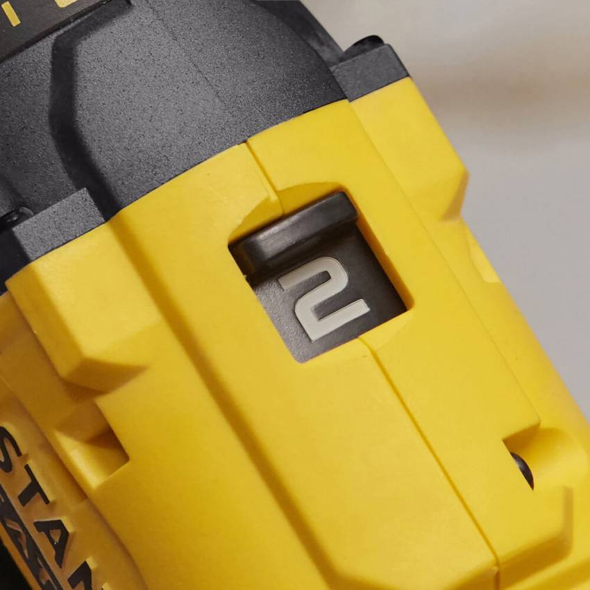 Дриль-шурупокрут акумуляторний STANLEY FATMAX SCD700C2K-SCD700C2K
