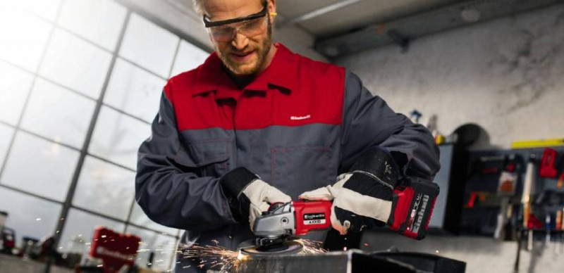 Машина шліф.кутова акумуляторна 18В Einhell 3А/год ЗУ, 125 мм, безщітковий двигун, плавний пуск, 8500 об/хв, акумулятори від 2.6 А/год AXXIO 3Ач ЗУ-20121428