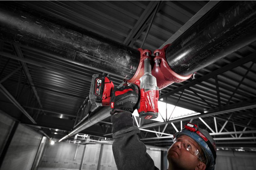 Гайковерт акумуляторний 1/2" MILWAUKEE, M18 ONEFHIWF12-502X, 1898Нм ( заряд.пр.,2 акум.X5Ач, HDкейс)-4933459727