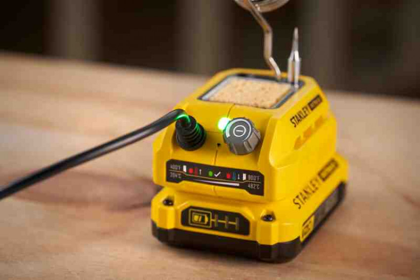 Паяльник акумуляторний STANLEY FATMAX SFMCE040B-SFMCE040B