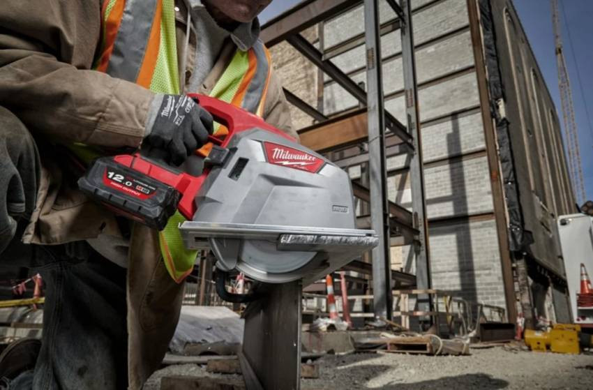 Циркулярна пилка по металу MILWAUKEE M18 FUEL FMCS66-0C 66мм 4933472110-4933472110