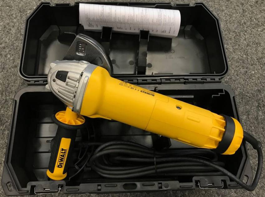 Шліфмашина кутова - болгарка мережева DeWALT DWE4237K-DWE4237K