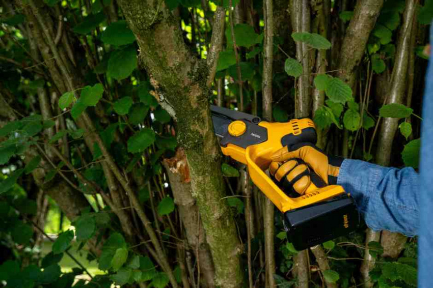 Набір з двох садових інструментів акумуляторних STIGA SP100eKit-SP100eKit