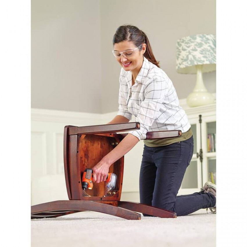 Викрутка-ліхтар акумуляторна BLACK DECKER BDCSFS30C-BDCSFS30C