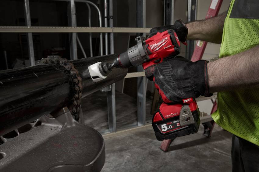 Дриль-шуруповерт акумуляторний MILWAUKEE, M18 ONEDD2-502X, 135Нм (заряд.пр., 2акум. Х5Ач, HDкейс)-4933464525