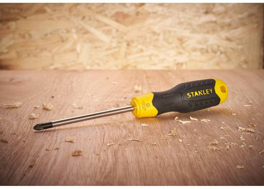 Отвертка Cushion Grip под шлиц Ph3 с длиной жала 150 мм STANLEY 0-64-949-0-64-949