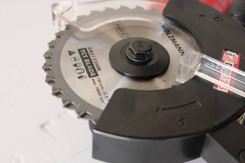 Ручна дискова пила Holzmann DBS 125-DBS125_230V