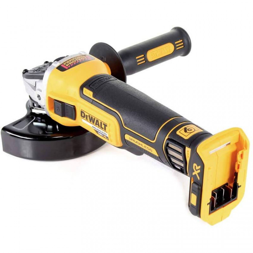 Набір з чотирьох безщеточних інструментів DeWALT DCK422P3-DCK422P3