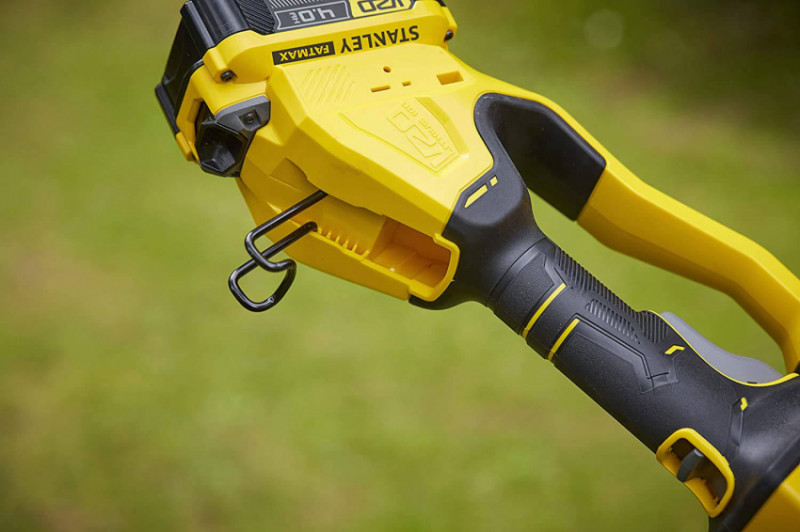 Висоторіз акумуляторний зі штангою STANLEY FATMAX SFMCPS620M1+SFMCPP32B-SFMCPS620M1+SFMCPP32B
