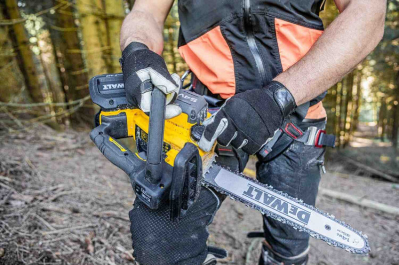 Пилка ланцюгова акумуляторна безщіткова з верхньою рукояткою DeWALT DCMCST635N-DCMCST635N