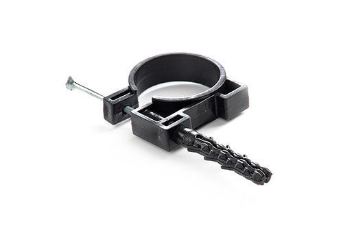 Обойма для труб і кабелю 15-16мм чорна (пач. 50шт.) APRO-OB-1516B