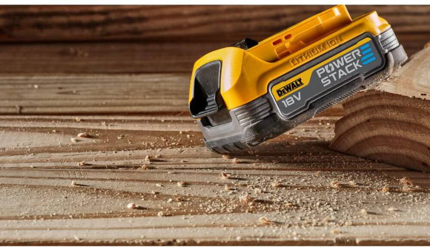 Аккумуляторная батарея PowerStack DeWALT DCBP034-DCBP034