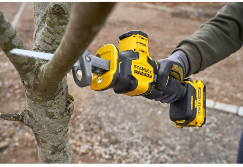 Пила шабельна акумуляторна STANLEY FATMAX SFMCS305B-SFMCS305B