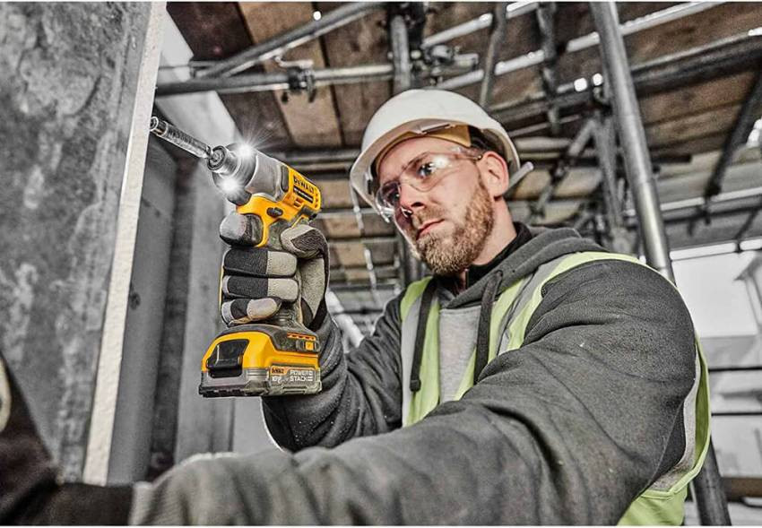 Шурупокрут ударний акумуляторний безщітковий DeWALT DCF840NT-DCF840NT