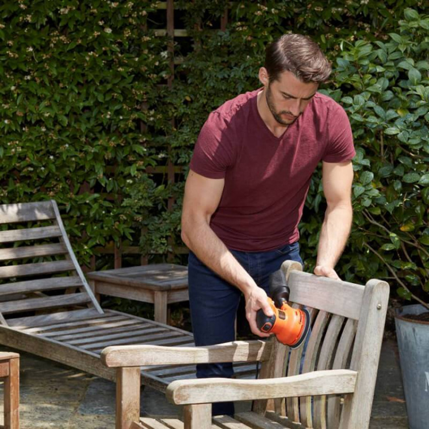 Шліфмашина ексцентрикова мережева BLACK DECKER BEW210-BEW210