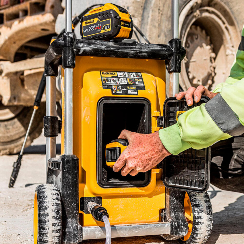 Мийка високого тиску акумуляторна безщіткова DeWALT DCMPW1600N-DCMPW1600N