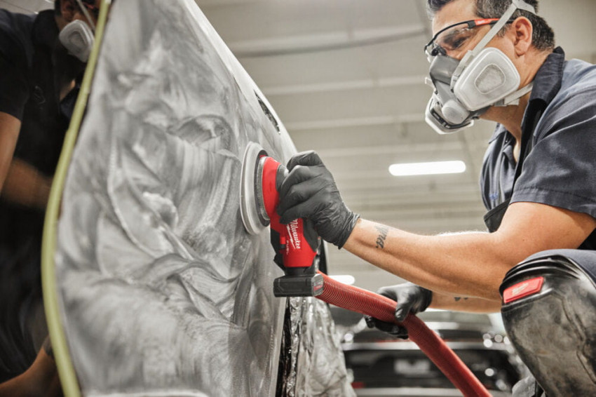 Шліфмашина ексцентрикова акумуляторна MILWAUKEE M12 FROS5-502X Ø150мм (ЗП+2акум.Х5Аг+HDкейс)-4933493651