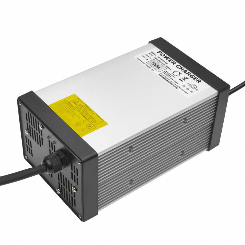 Зарядний пристрій для акумуляторів LiFePO4 60V (73V)-8A-480W-