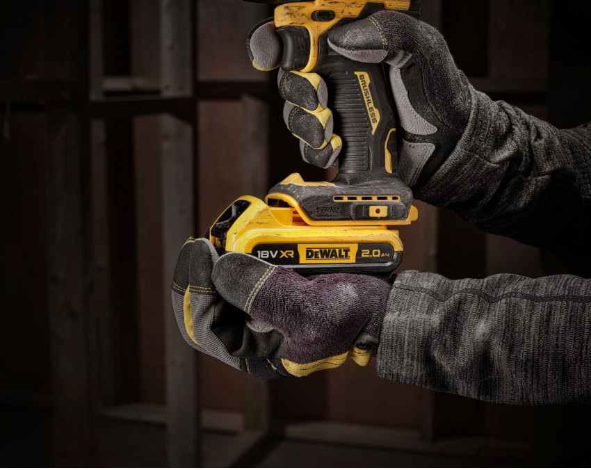 Дриль-шурупокрут 100 YEARS DeWALT DCD100YD2T-DCD100YD2T