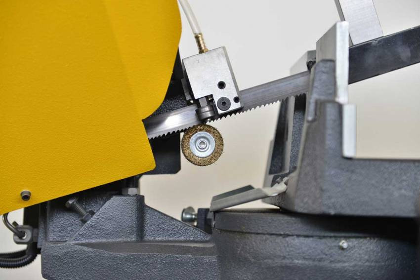 Напівавтоматична стрічкова пила по металу Beka-Mak BMSY-270DGH-BMSY-270DGH