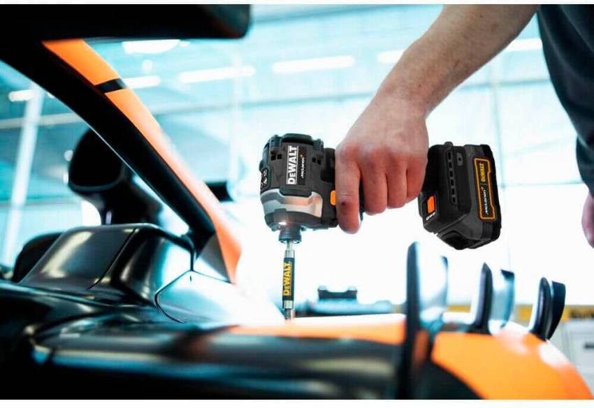 Шурупокрут ударний McLaren F1 TEAM LIMITED EDITION DeWALT DCF85ME2GT-DCF85ME2GT