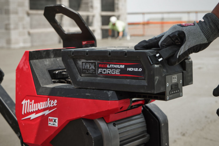 Затиральна машина акумуляторна безщіткова MXF WBT60-0 MILWAUKEE-4933498325