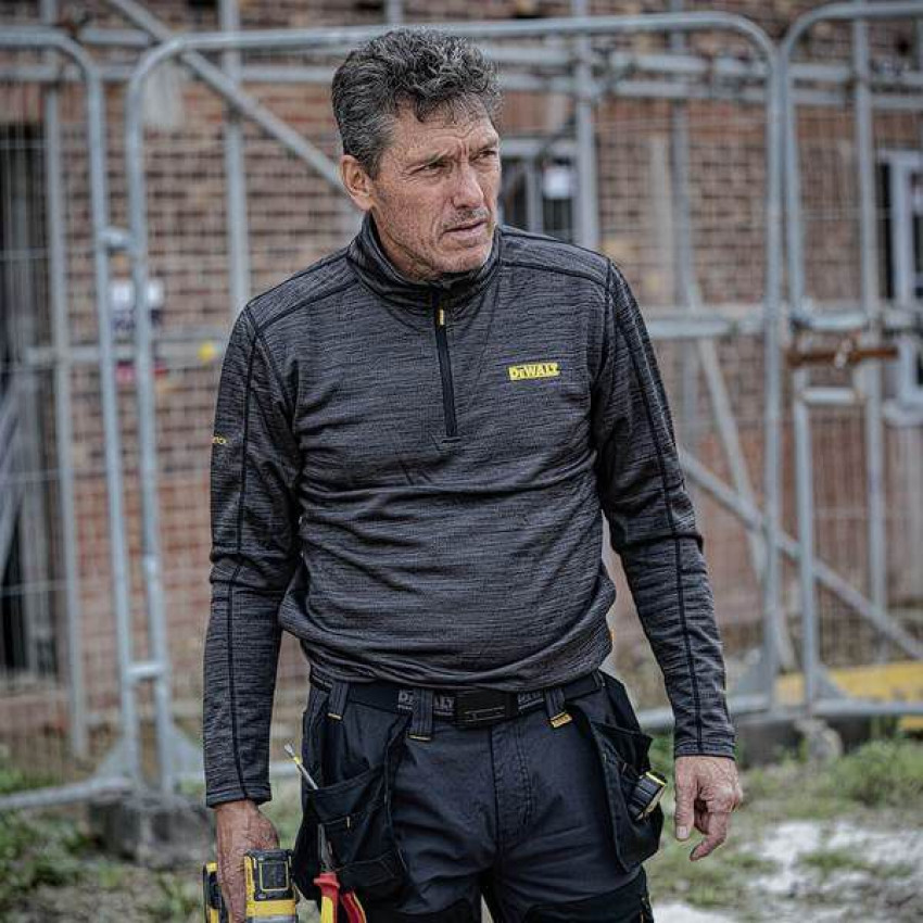 Кофта Dewalt Jonesborough сіра розмір M склад 100% поліестер стрейч, не водопроникні, полегшені-DWC149-004-M